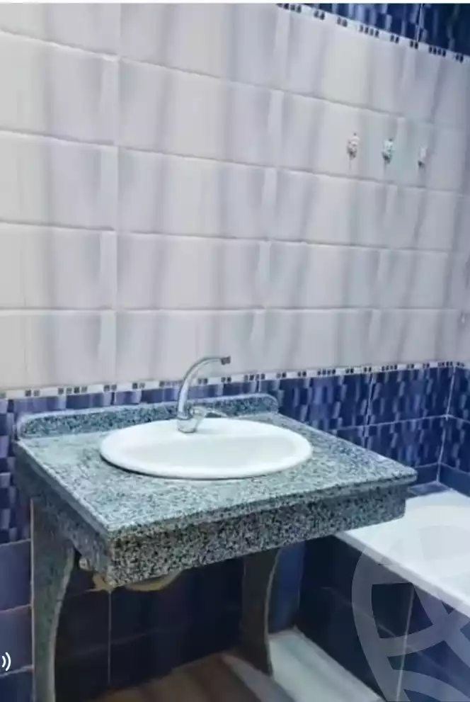 https://aqarmap.com.eg/en/listing/5799400-for-sale-alexandria-l-jmy-el-hanouvel-yathreb-st