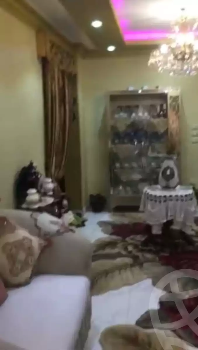 https://aqarmap.com.eg/en/listing/5800346-for-sale-cairo-faisal-kafr-tohormos-queen-nazli-st