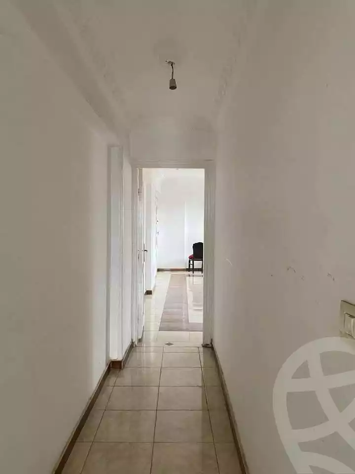 https://aqarmap.com.eg/ar/listing/5804371-for-sale-alexandria-l-jmy-lbytsh-el-zohour-st