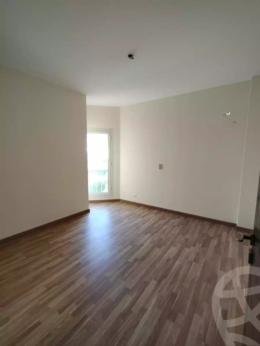 https://aqarmap.com.eg/en/listing/5805690-for-sale-cairo-el-sheikh-zayed-city-compounds-dh-drys