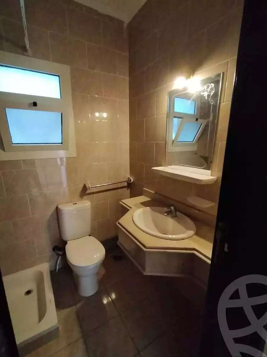 https://aqarmap.com.eg/en/listing/5805816-for-rent-cairo-el-sheikh-zayed-city-compounds-dh-drys