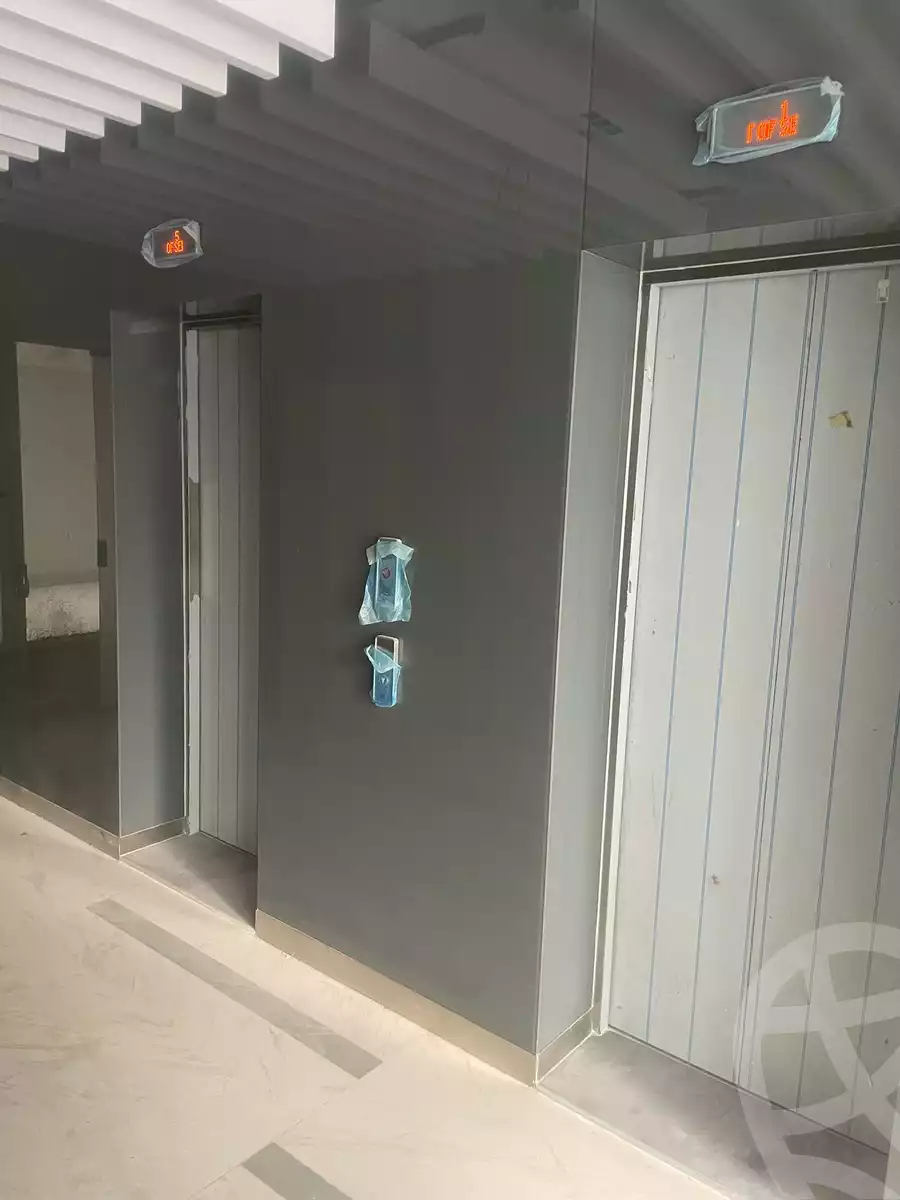 https://aqarmap.com.eg/en/listing/5805825-for-sale-cairo-new-cairo-compounds-hq