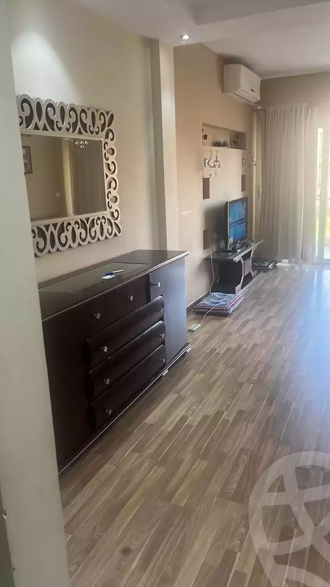 https://aqarmap.com.eg/en/listing/5808541-for-sale-cairo-el-sheikh-zayed-city-compounds-dh-drys