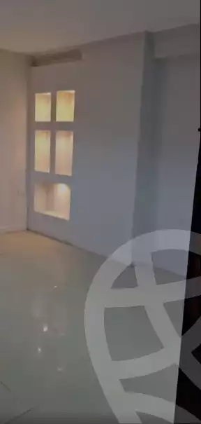 https://aqarmap.com.eg/ar/listing/5809959-for-rent-alexandria-el-mandara