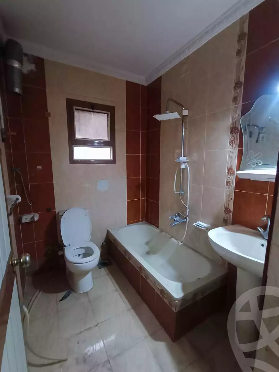 https://aqarmap.com.eg/ar/listing/5811864-for-sale-cairo-shoubra-rod-el-farag