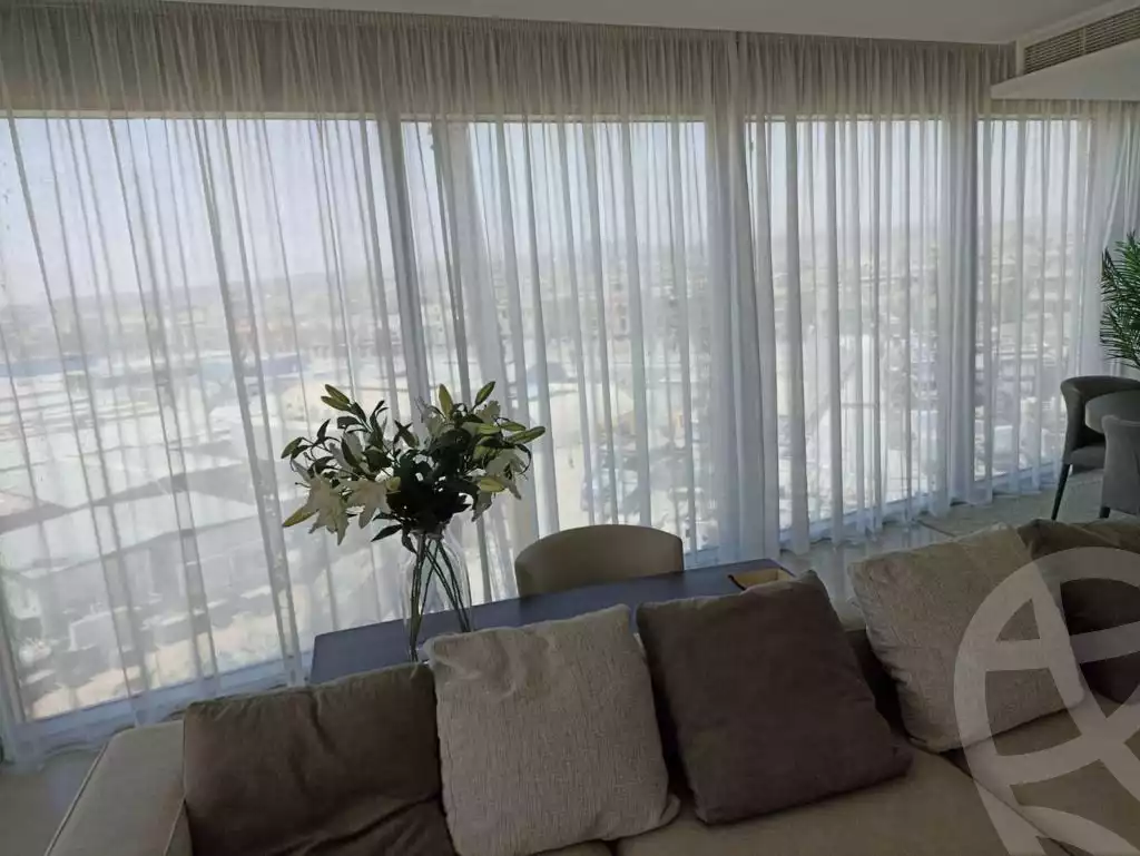 https://aqarmap.com.eg/en/listing/5814110-for-sale-cairo-el-sheikh-zayed-city-compounds-zyd-wr-llttwyr-z-tower