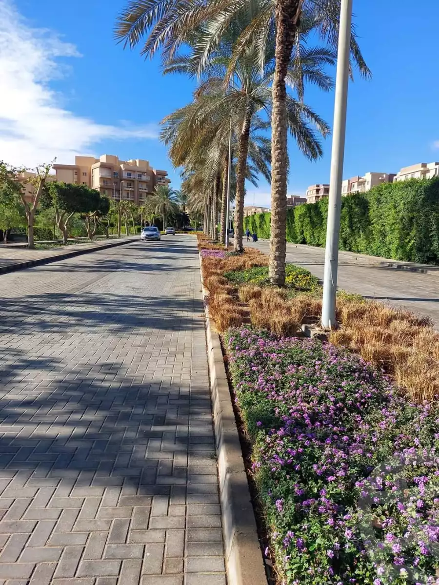 https://aqarmap.com.eg/ar/listing/5814742-for-sale-cairo-6th-of-october-hadaeq-october-kmbwnd-fy-hdyq-ktwbr-ashgar-city