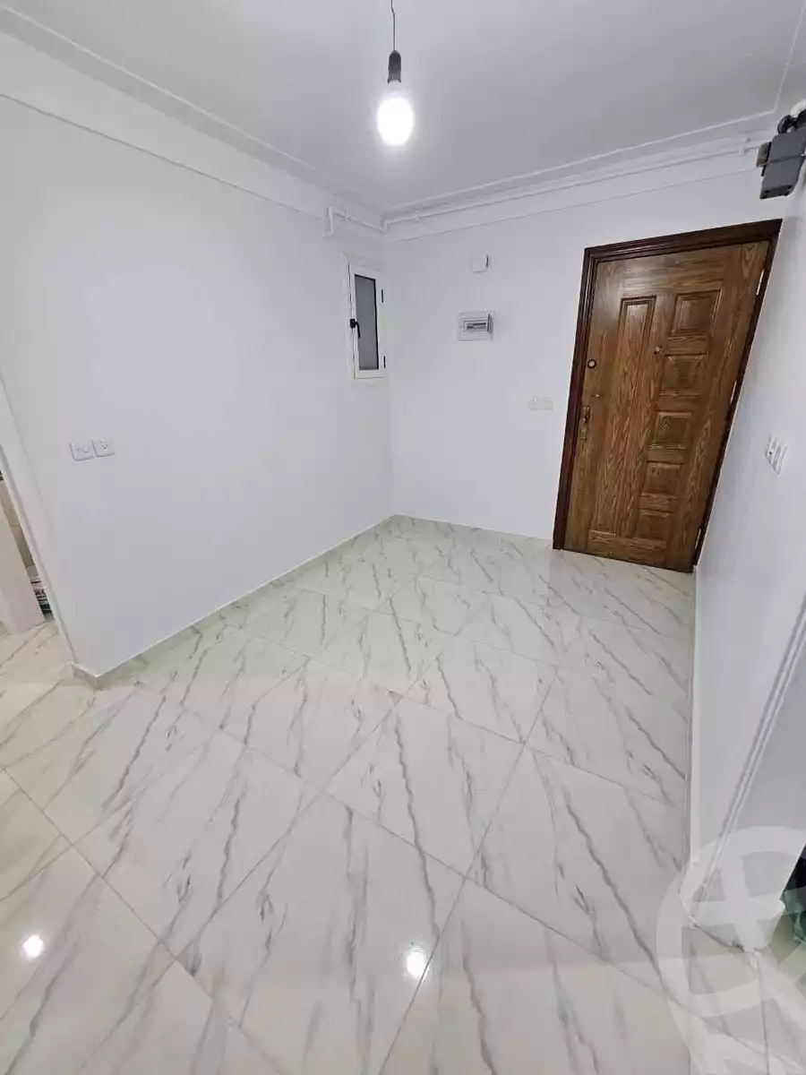 https://aqarmap.com.eg/en/listing/5816447-for-rent-alexandria-bahray-el-anfoshy-al-shamrali-st