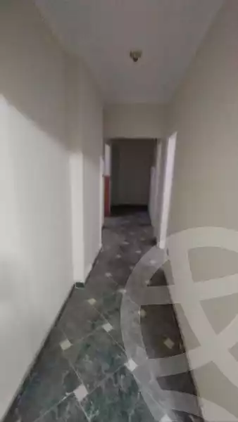 https://aqarmap.com.eg/en/listing/5820756-for-sale-cairo-helwan-helwan-el-sharkeya-mostafa-safwat-st