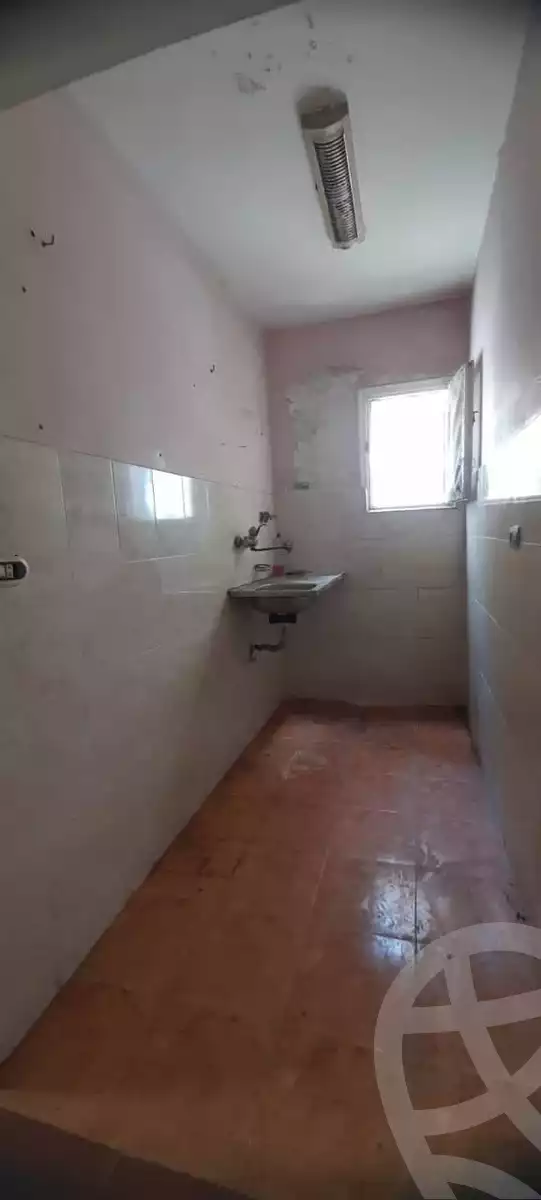 https://aqarmap.com.eg/ar/listing/5824902-for-sale-alexandria-l-jmy-lbytsh-zayed-st
