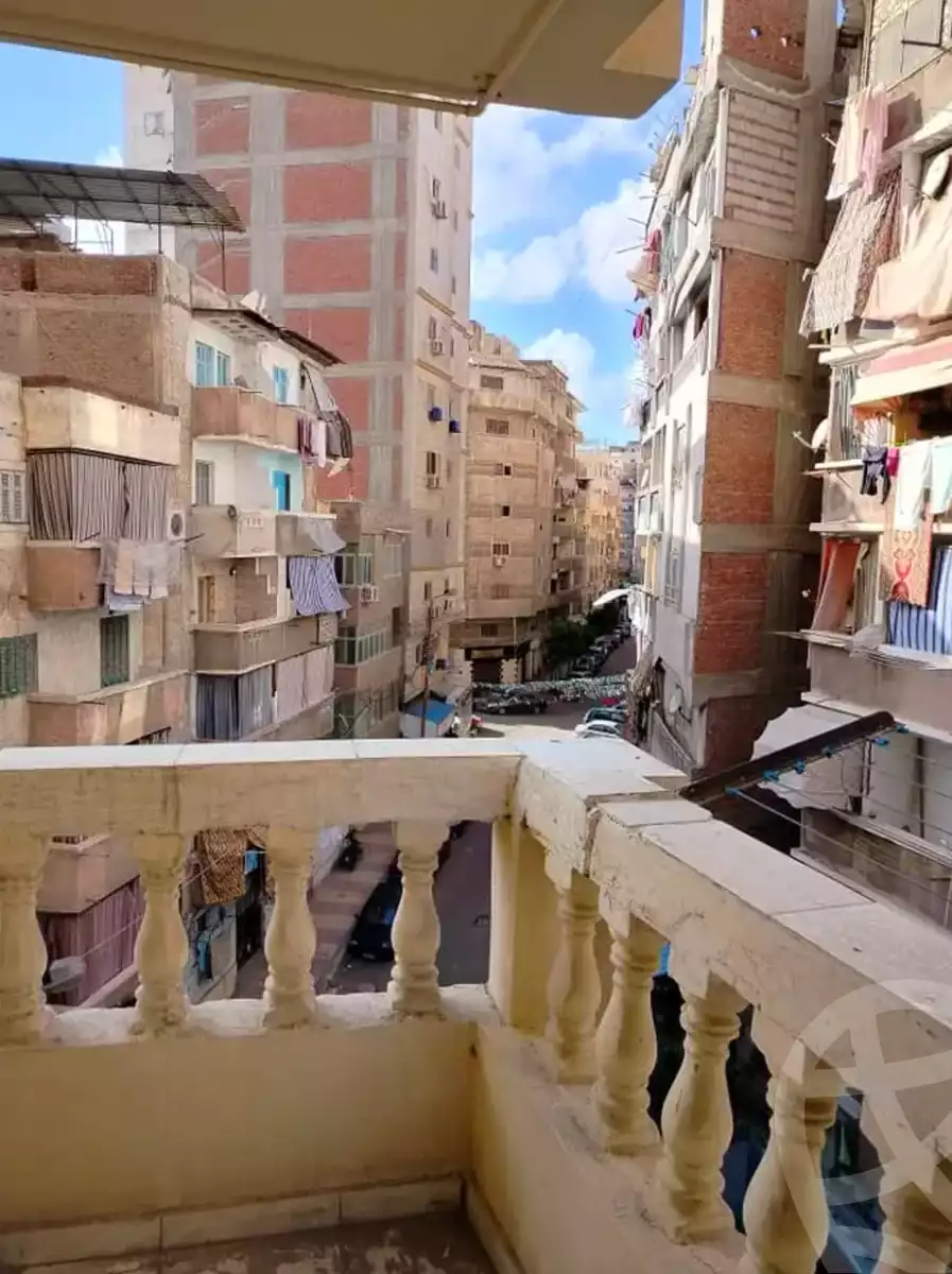 https://aqarmap.com.eg/en/listing/5827003-for-sale-alexandria-zezenia-ibrahim-el-attar-st