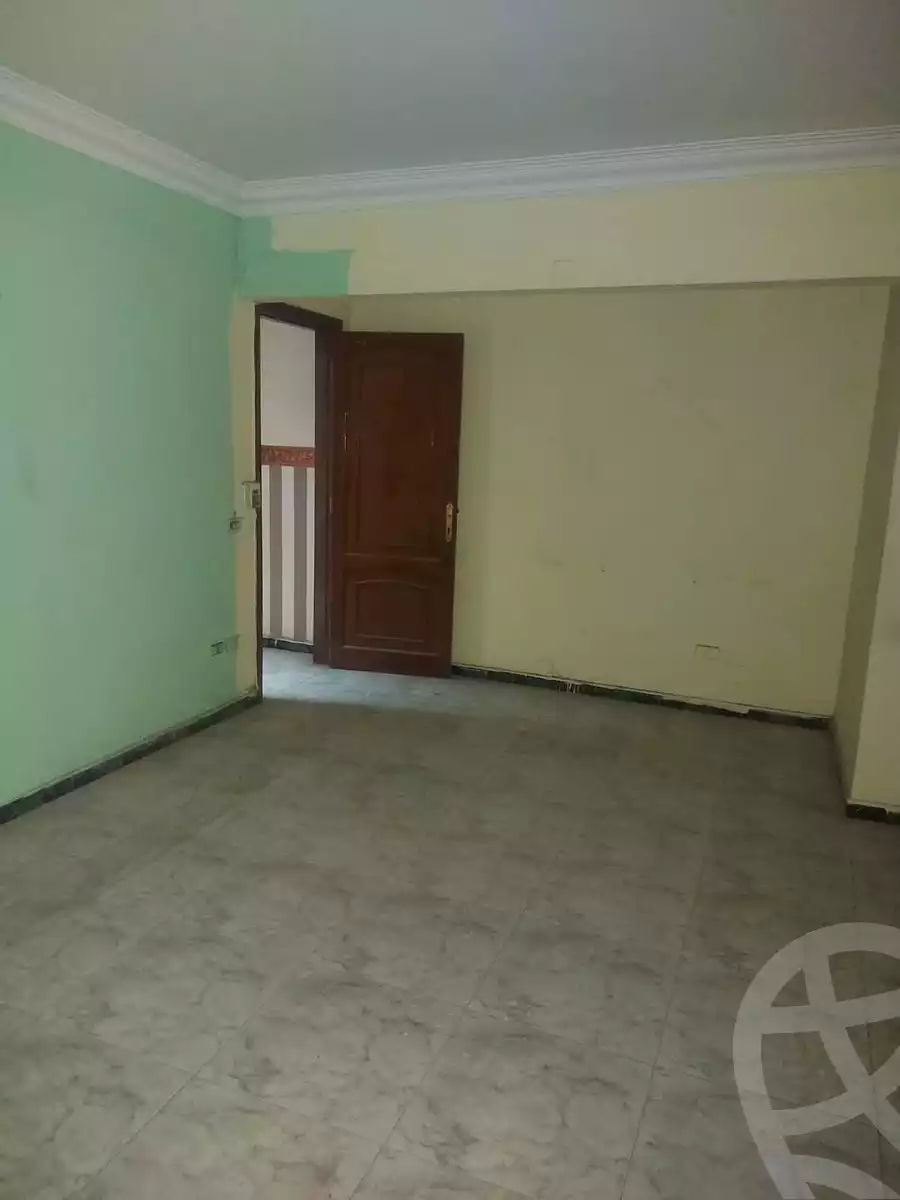 https://aqarmap.com.eg/en/listing/5829572-for-sale-cairo-helwan-helwan-el-sharkeya-khesro-basha-st
