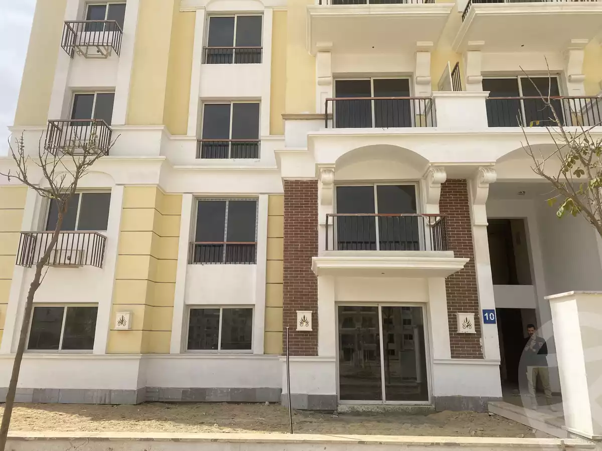 https://aqarmap.com.eg/en/listing/5831701-for-rent-cairo-new-cairo-compounds-mwntn-fyw-y-syty-royal-park-mountain-view-icity