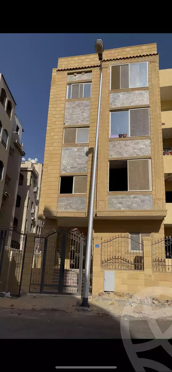 https://aqarmap.com.eg/ar/listing/5834099-for-sale-cairo-new-cairo-compounds-gardenia-hights-abo-el-hawl
