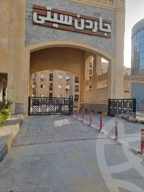 https://aqarmap.com.eg/en/listing/5834275-for-sale-cairo-6th-of-october-hadaeq-october-kmbwnd-fy-hdyq-ktwbr-agyad-garden
