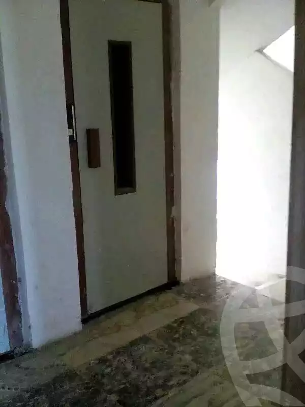 https://aqarmap.com.eg/ar/listing/5839311-for-sale-alexandria-sydy-bshr-sydy-bshr-qbly-mostafa-kamel-st