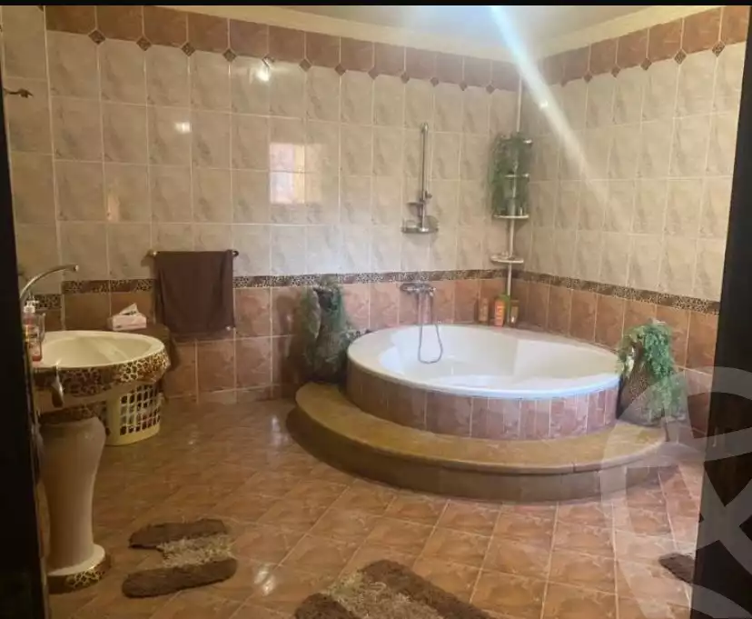 https://aqarmap.com.eg/en/listing/5839368-for-sale-cairo-helwan-helwan-el-sharkeya-zaki-hawas-st