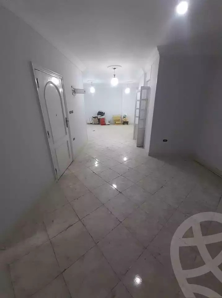 https://aqarmap.com.eg/en/listing/5843665-for-sale-alexandria-zezenia-ibrahim-el-attar-st