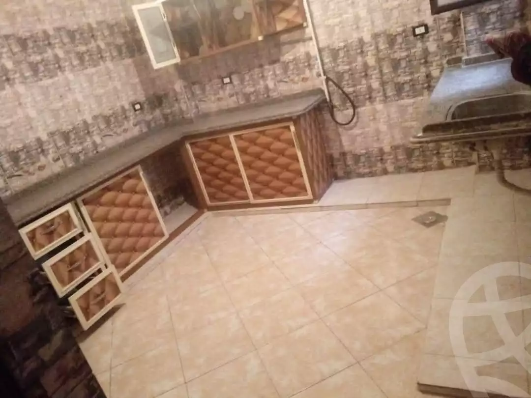https://aqarmap.com.eg/en/listing/5844007-for-rent-alexandria-l-jmy-el-kilo-21