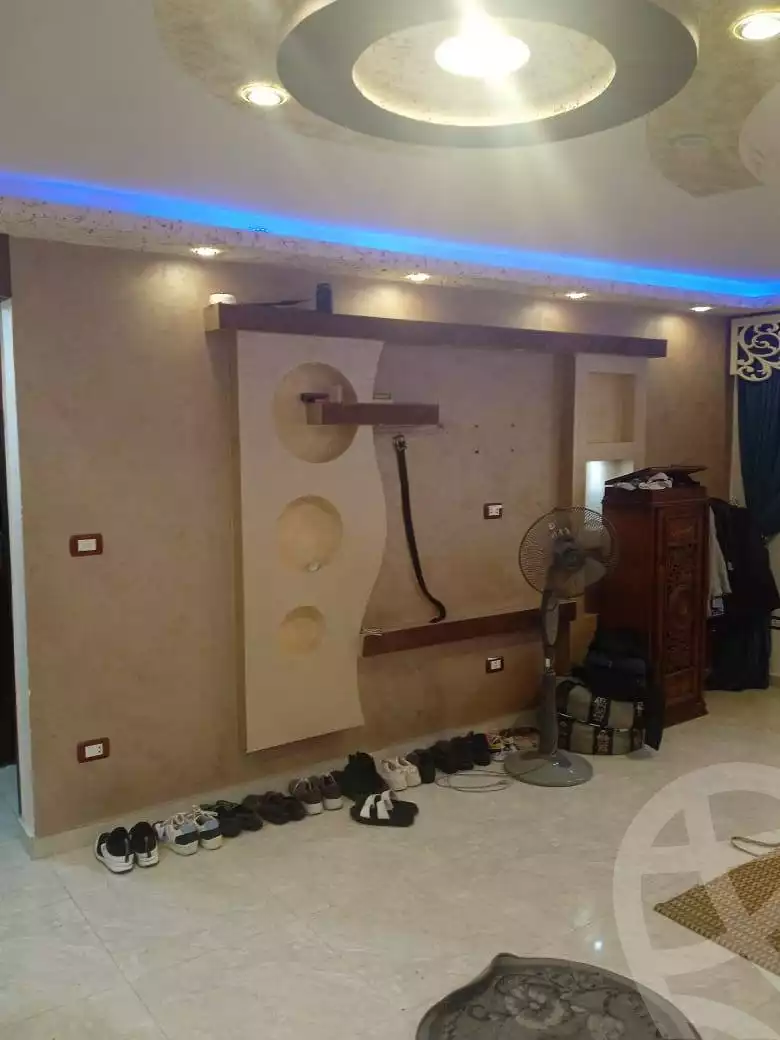 https://aqarmap.com.eg/en/listing/5845527-for-sale-alexandria-l-jmy-lbytsh-mecca-st