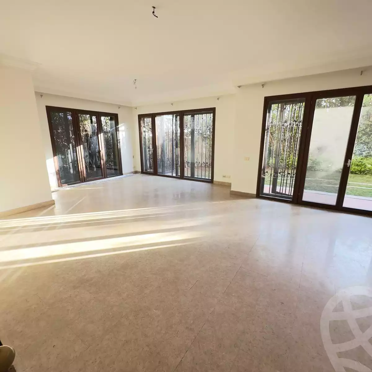 https://aqarmap.com.eg/en/listing/5841088-for-rent-cairo-el-sheikh-zayed-city-compounds-casa