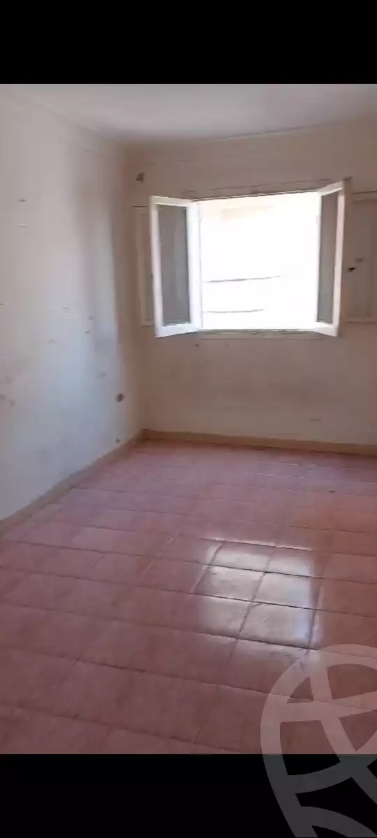https://aqarmap.com.eg/en/listing/5847198-for-sale-alexandria-l-jmy-el-kilo-21