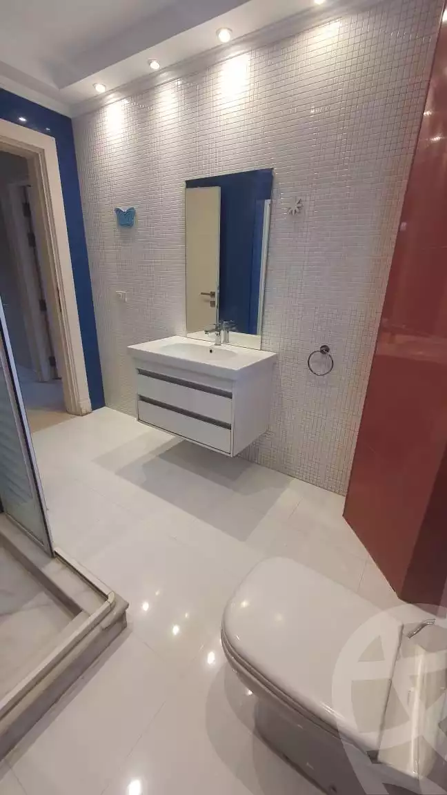 https://aqarmap.com.eg/en/listing/5848192-for-sale-cairo-new-cairo-compounds-mountain-view-1