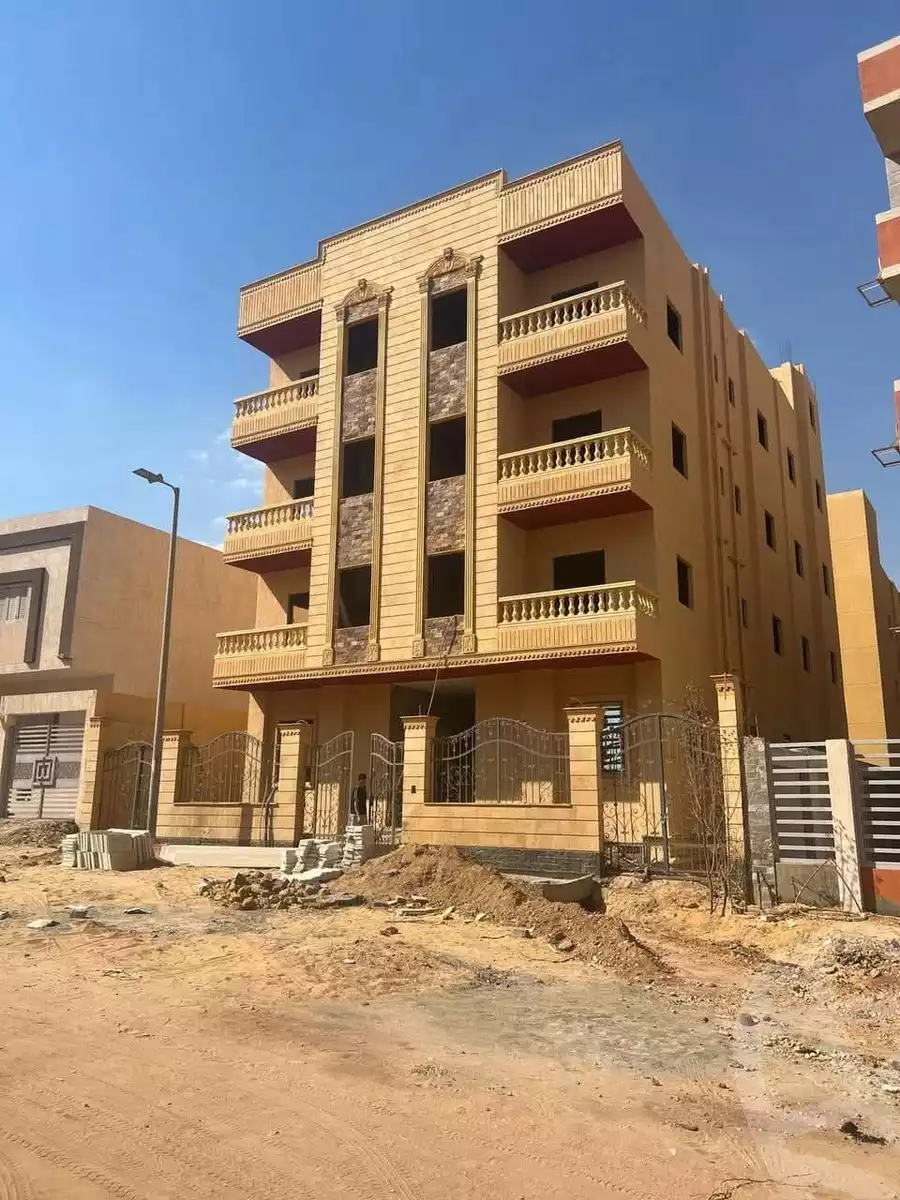https://aqarmap.com.eg/en/listing/5848417-for-sale-cairo-badr-city-hai-el-ashgar-featured-neighborhood-el-imam-el-bokhary-st