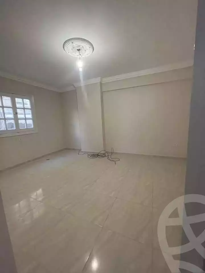https://aqarmap.com.eg/ar/listing/5849457-for-rent-alexandria-zezenia