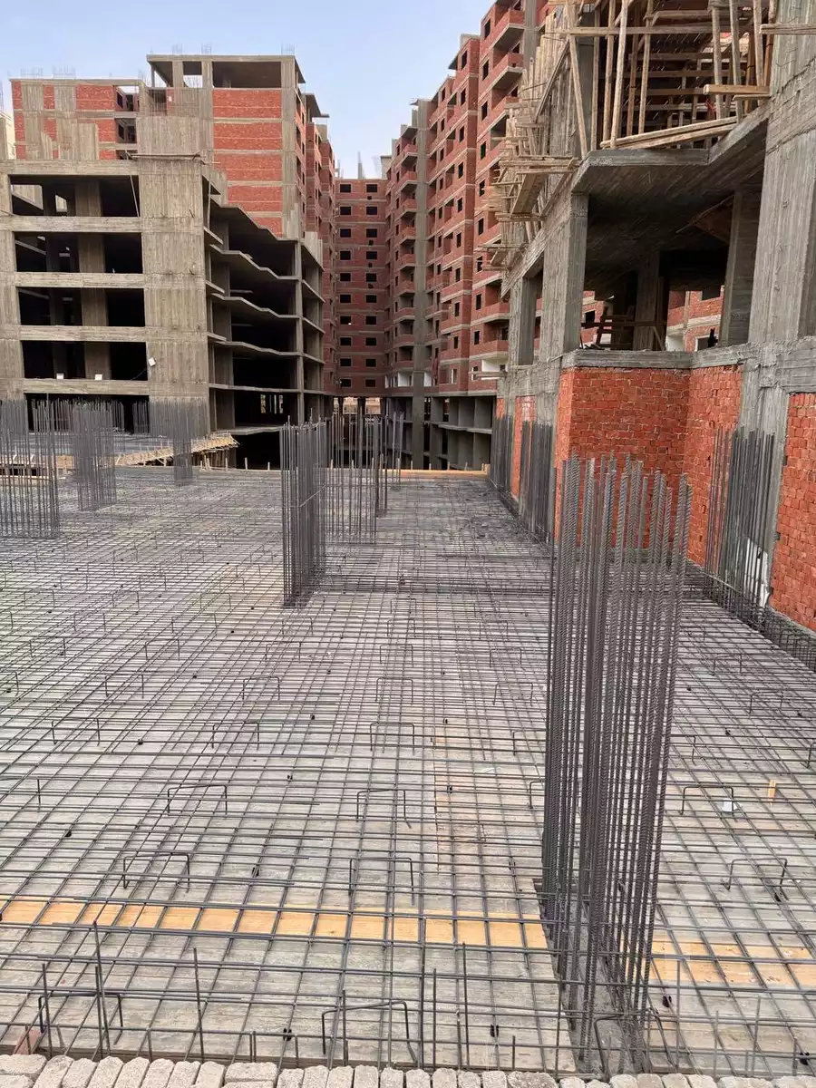 https://aqarmap.com.eg/en/listing/5850283-for-sale-cairo-mokattam-compounds-kmbwnd-fyrwn-fywtshr-hwmz-llttwyr