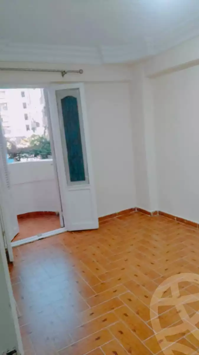 https://aqarmap.com.eg/ar/listing/5852696-for-sale-alexandria-l-jmy-lbytsh-al-aeda-al-kadema-st