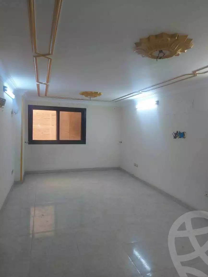 https://aqarmap.com.eg/en/listing/5852918-for-sale-cairo-helwan-helwan-el-sharkeya-mostafa-safwat-st