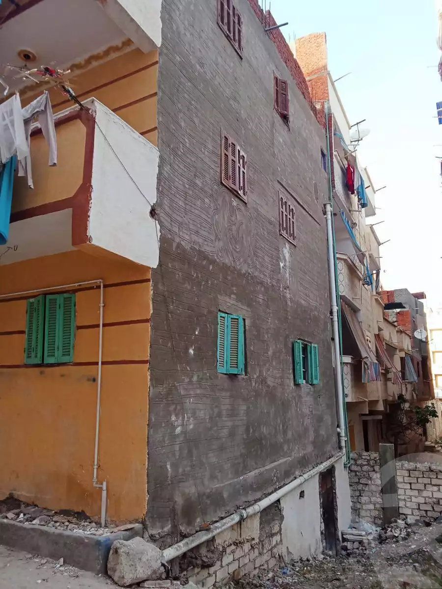 https://aqarmap.com.eg/en/listing/5853110-for-sale-alexandria-l-jmy-lbytsh-el-zohour-st