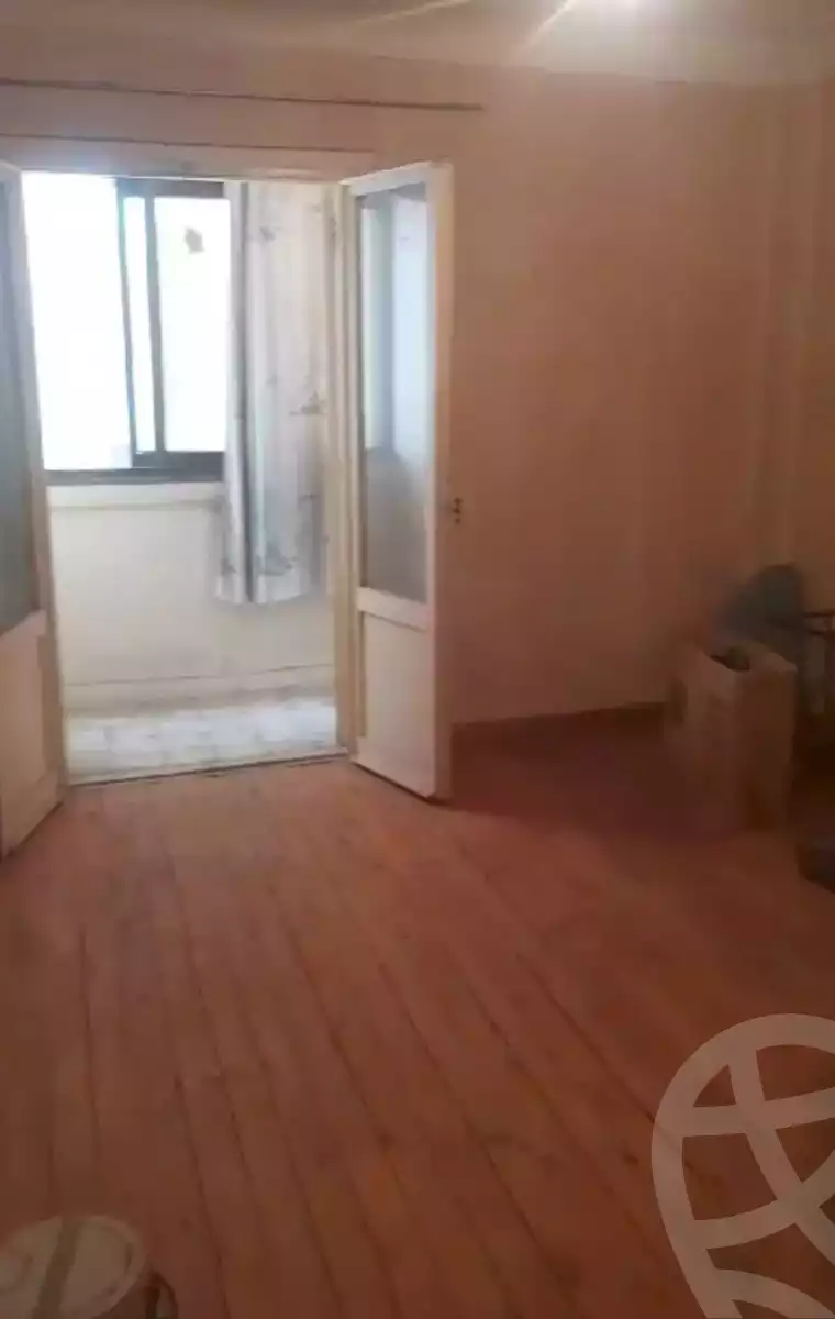 https://aqarmap.com.eg/en/listing/5853350-for-sale-alexandria-ganaklis-shr-mrtdy-bsh
