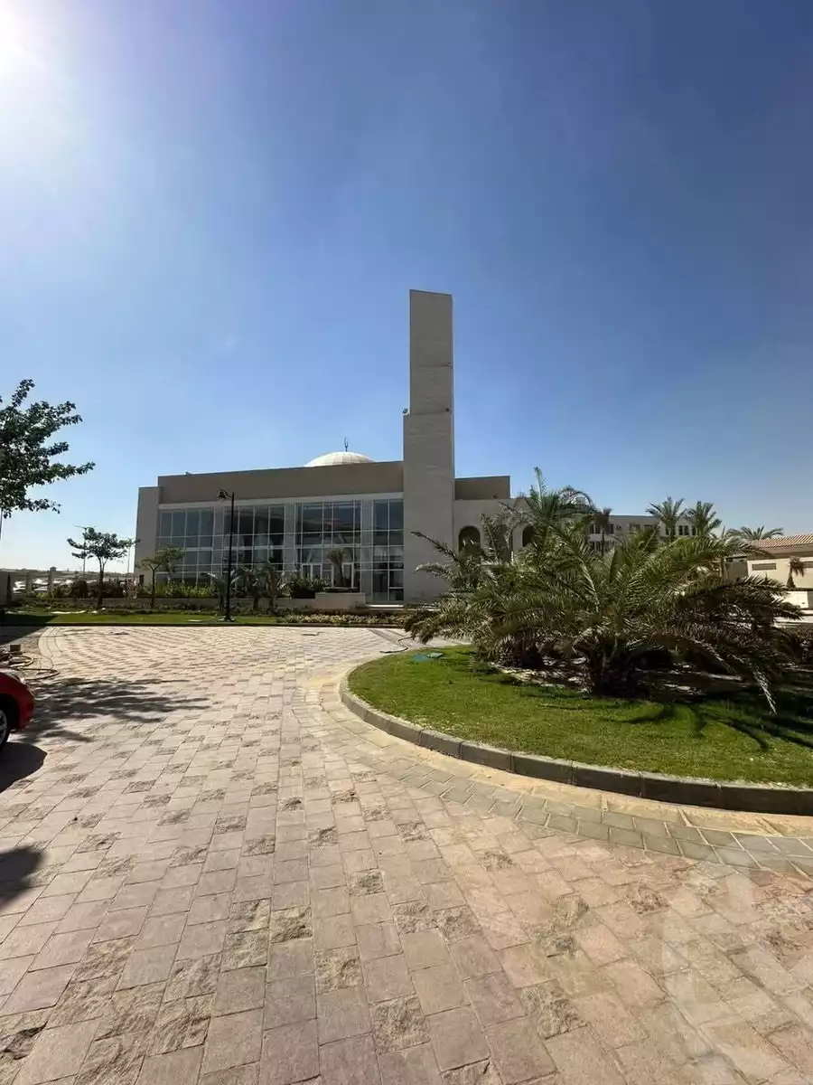 https://aqarmap.com.eg/en/listing/5854429-for-sale-cairo-el-sheikh-zayed-city-compounds-kmbwnd-fyldj-wyst-dr-llttwyr