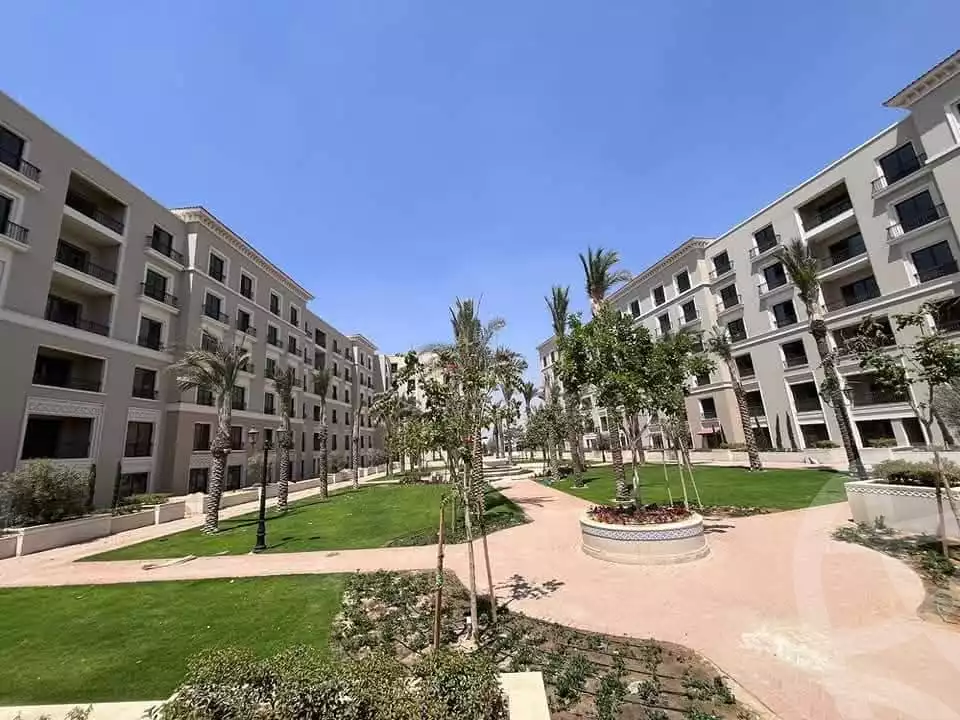 https://aqarmap.com.eg/en/listing/5854461-for-sale-cairo-el-sheikh-zayed-city-compounds-kmbwnd-fyldj-wyst-dr-llttwyr