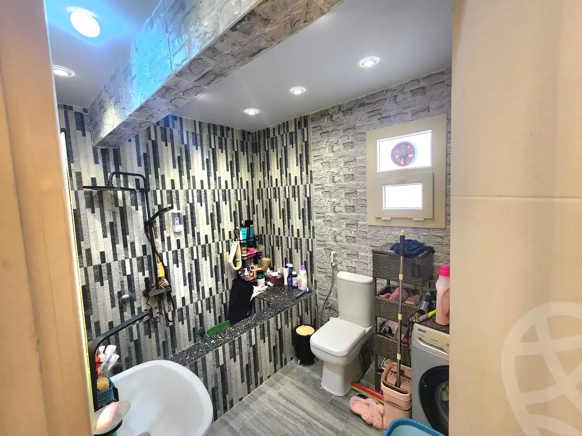 https://aqarmap.com.eg/ar/listing/5855993-for-sale-alexandria-new-miami-compounds-new-miami-doctors-city