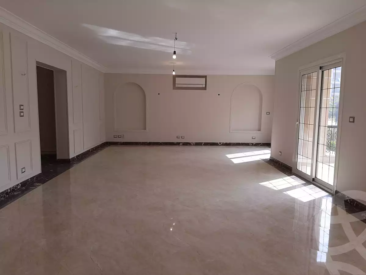 https://aqarmap.com.eg/en/listing/5856395-for-sale-cairo-new-cairo-lrhb-city-phase-8