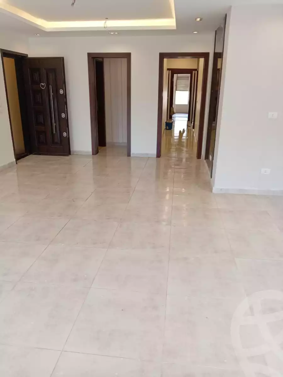 https://aqarmap.com.eg/ar/listing/5857628-for-rent-cairo-new-cairo-compounds-stwn-ryzydns-by-ar-y-llttwyr