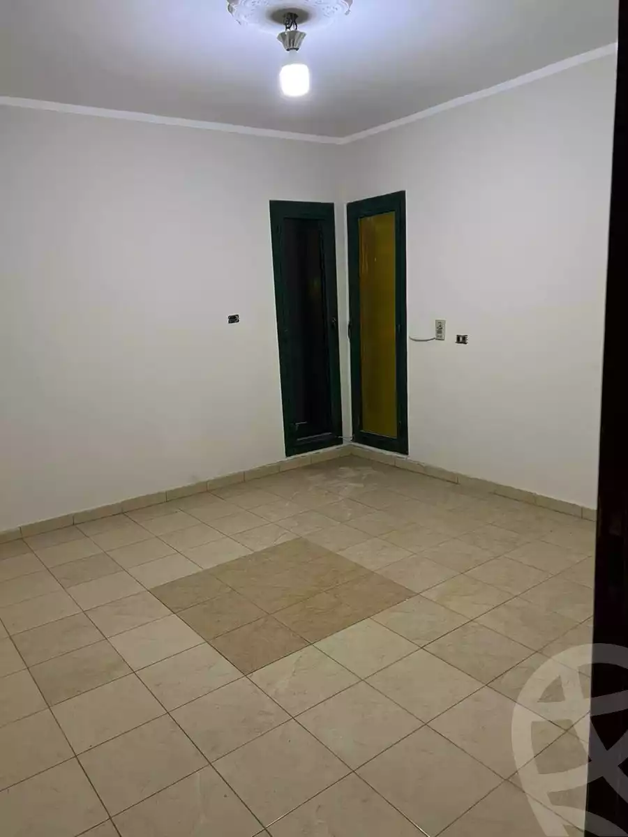 https://aqarmap.com.eg/en/listing/5861049-for-sale-cairo-helwan-helwan-el-sharkeya-mostafa-safwat-st