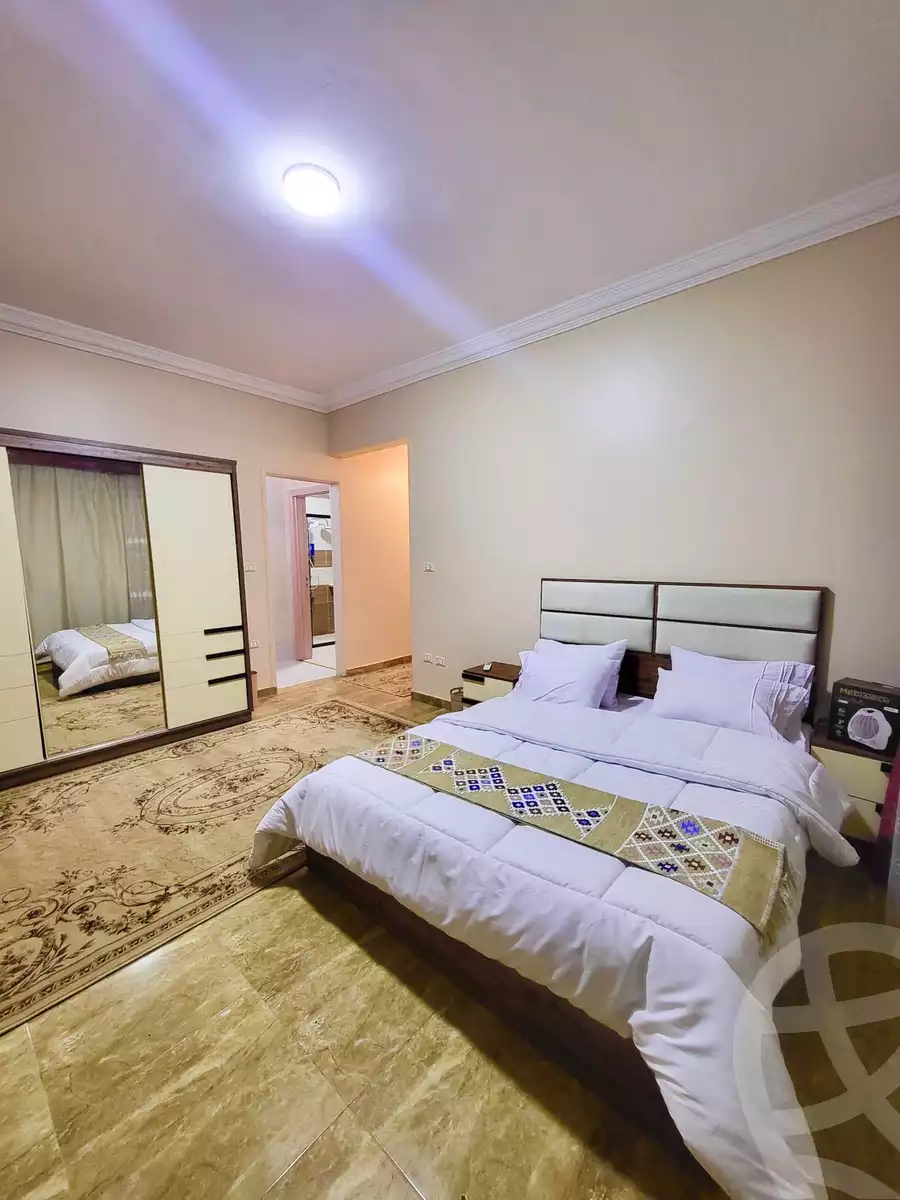 https://aqarmap.com.eg/en/listing/5863142-for-rent-cairo-new-cairo-compounds-el-mostashareen-compound