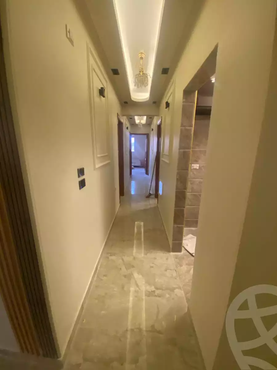 https://aqarmap.com.eg/en/listing/5865392-for-sale-cairo-heliopolis-gesr-elsuez-main-street