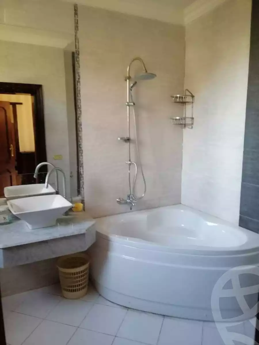 https://aqarmap.com.eg/en/listing/5868083-for-sale-cairo-el-sheikh-zayed-city-compounds-hadayek-el-mohandiseen