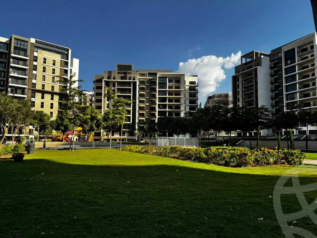 https://aqarmap.com.eg/en/listing/5868360-for-sale-cairo-el-sheikh-zayed-city-compounds-zyd-wr-llttwyr-park-towers-zed-el-sheikh-zayed-compound