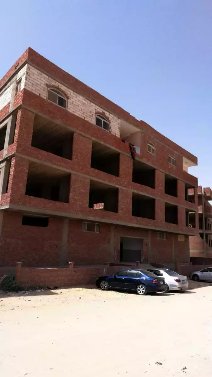 https://aqarmap.com.eg/en/listing/5868465-for-sale-cairo-new-cairo-first-settlement-mhwr-mstfy-kml