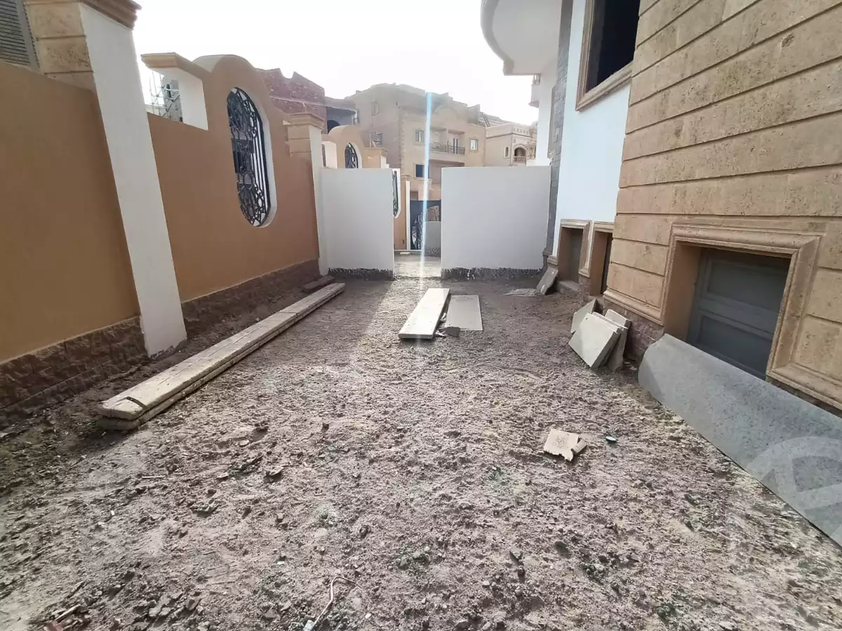 https://aqarmap.com.eg/en/listing/5869148-for-sale-cairo-new-cairo-compounds-kmbwnd-ldf-lwtny