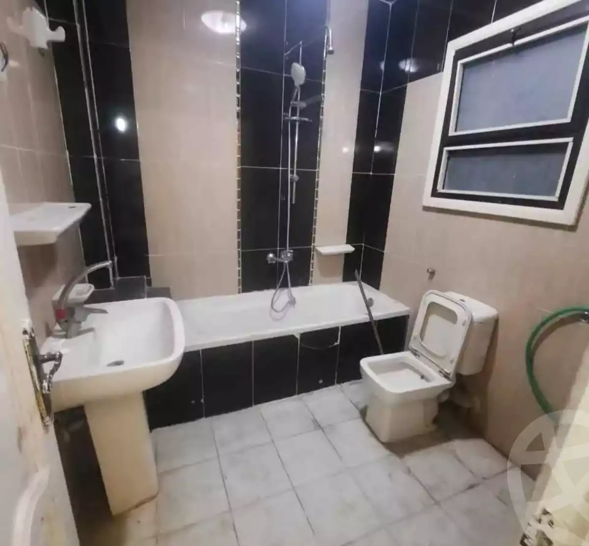 https://aqarmap.com.eg/ar/listing/5870540-for-sale-alexandria-l-jmy-lbytsh-al-kaada-st