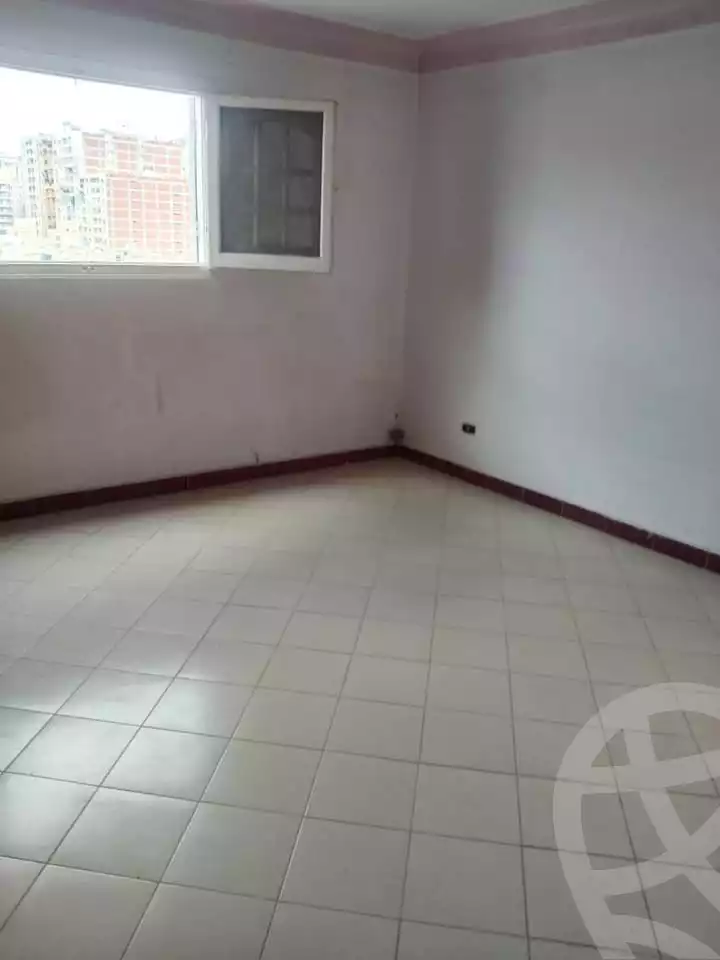 https://aqarmap.com.eg/ar/listing/5871059-for-sale-alexandria-sydy-bshr-sydy-bshr-qbly-el-iman-bellah-mosque-st