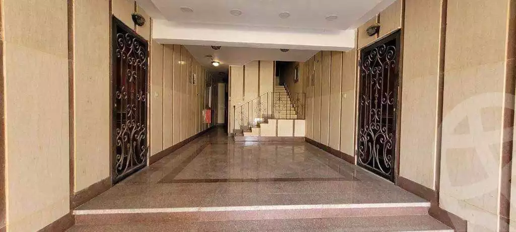 https://aqarmap.com.eg/en/listing/5874480-for-sale-cairo-new-cairo-compounds-zohour-life-compound-2