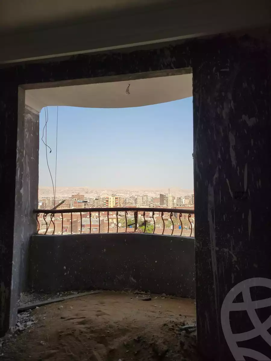 https://aqarmap.com.eg/ar/listing/5875208-for-sale-cairo-helwan-hadayek-helwan-el-eshrein-st